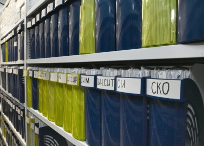 Стеллажи для архива медицинских карт