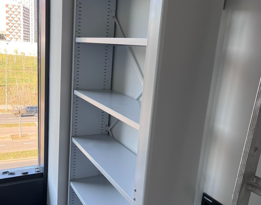 Стационарные стеллажи для библиотеки школы